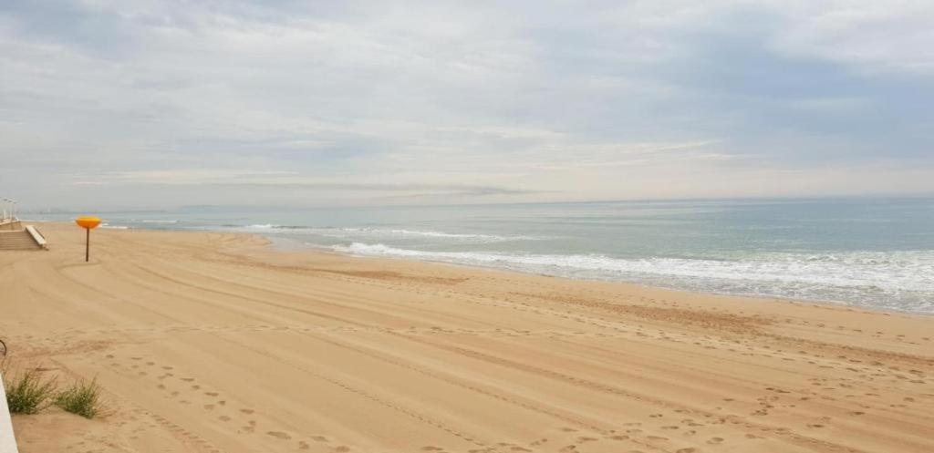 Piles Playa Beach Apartment Ngoại thất bức ảnh